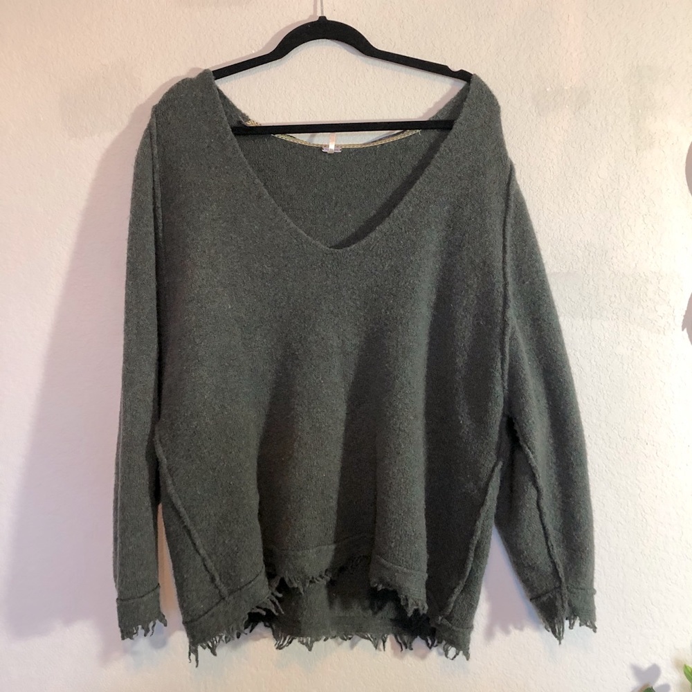 Free People Sweater, EUC V-Neck Oversized Green